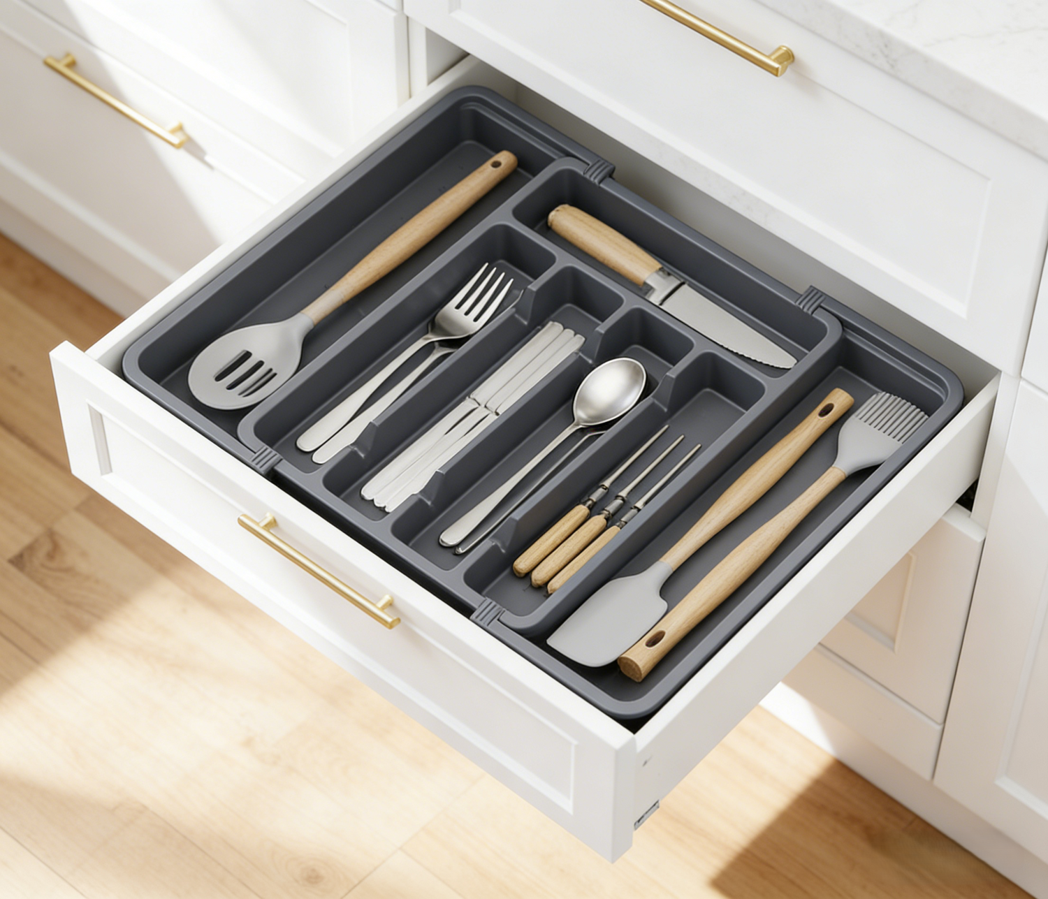 Expandable Silverware Organizer